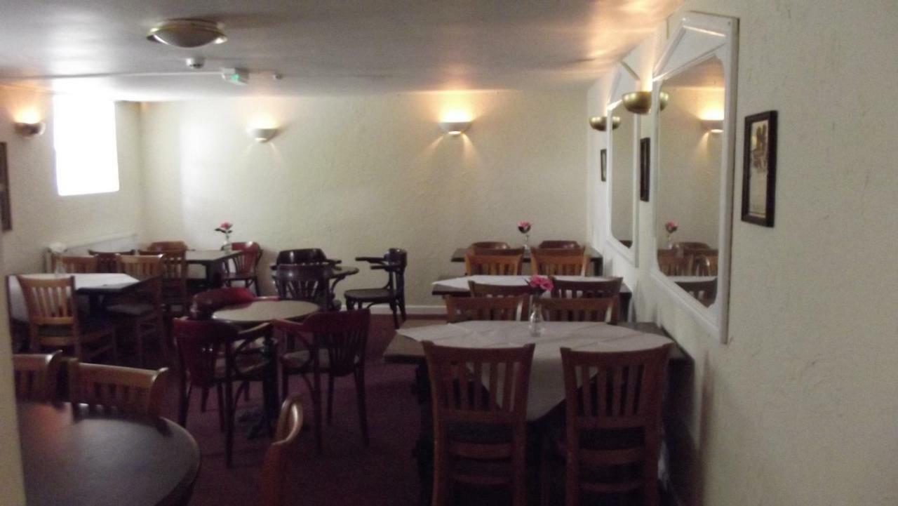 White Hart Inn 보드민 외부 사진